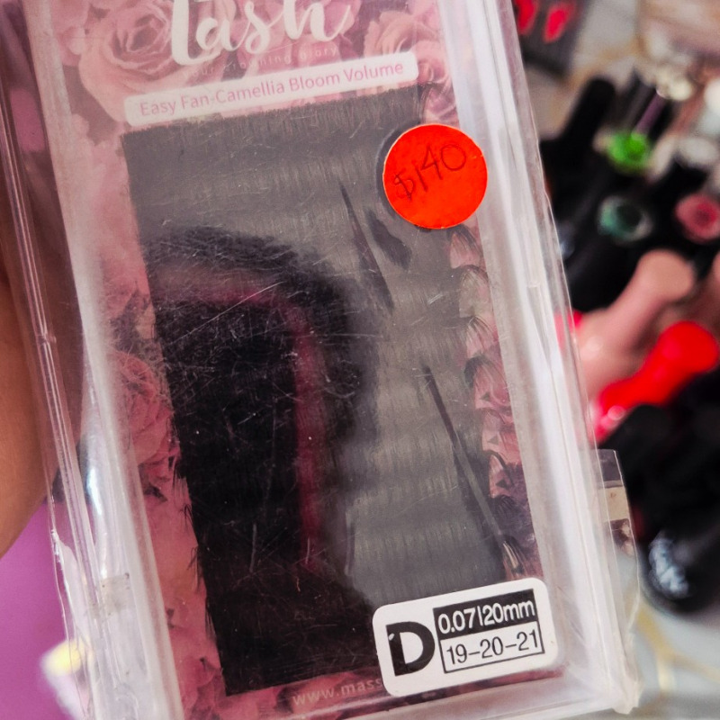 0.07 D lash