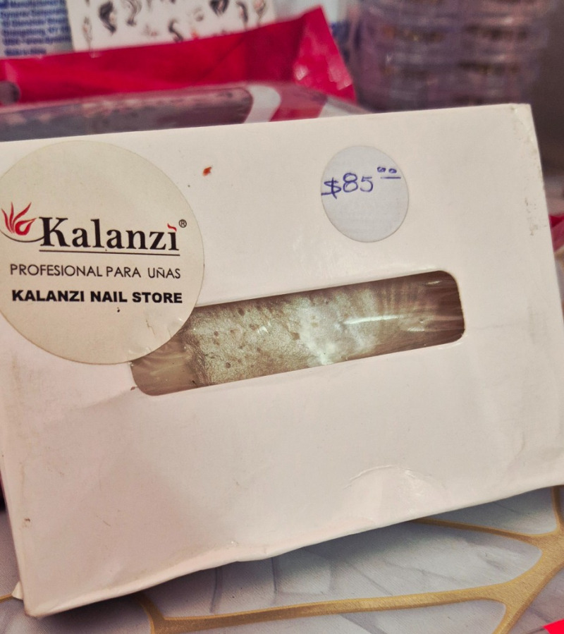 Kalanzy nail store