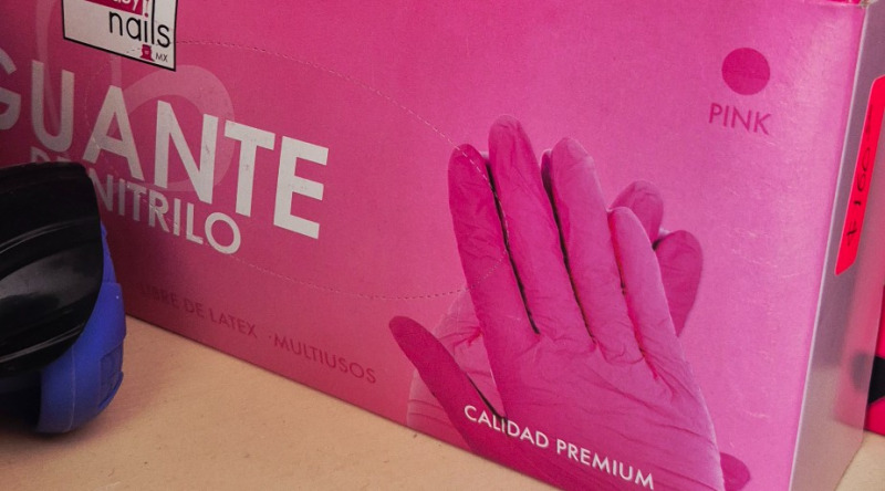 Caja guantes fantasy rosa y negro