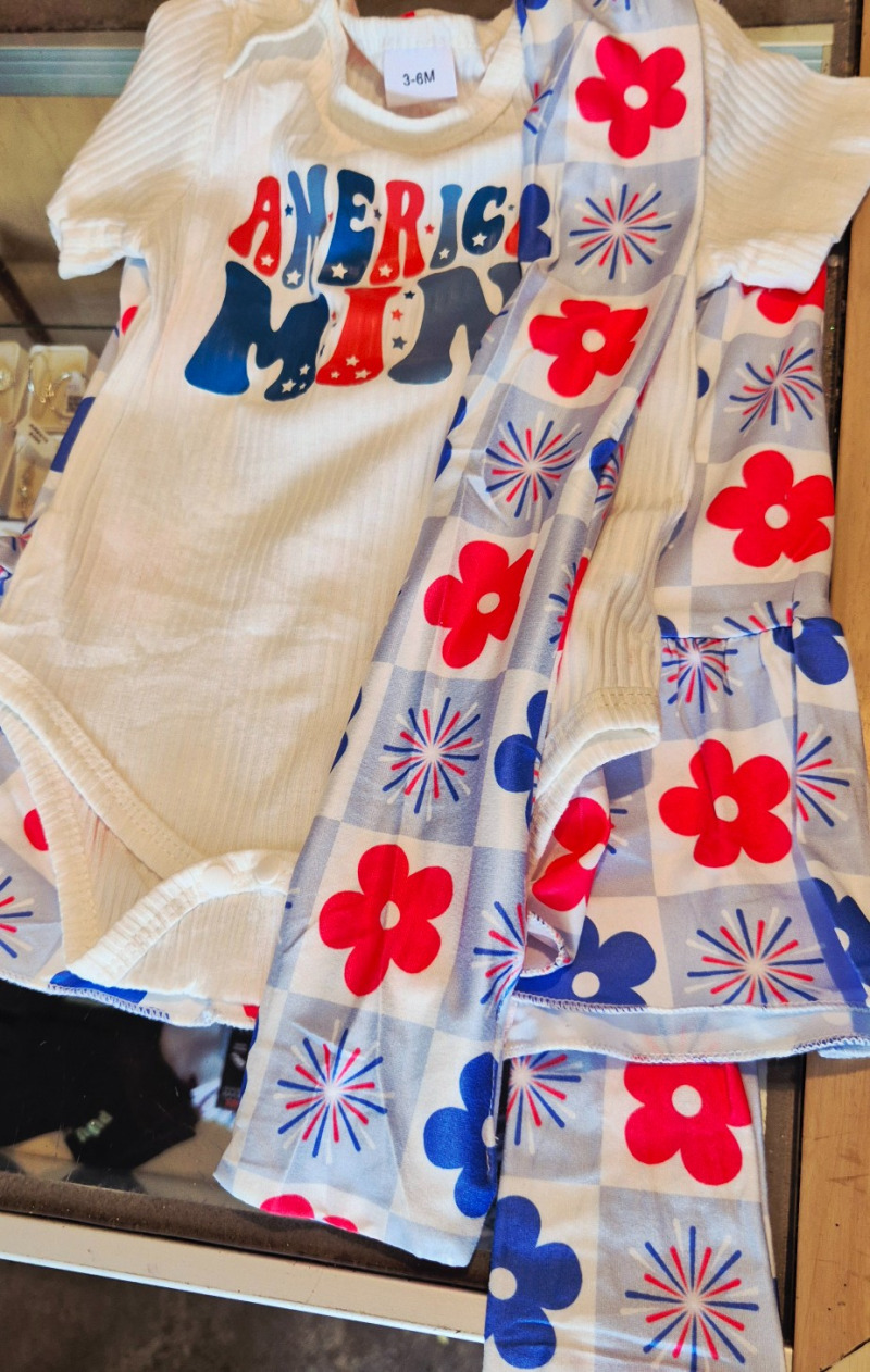 Pantalon acampando bebe flores