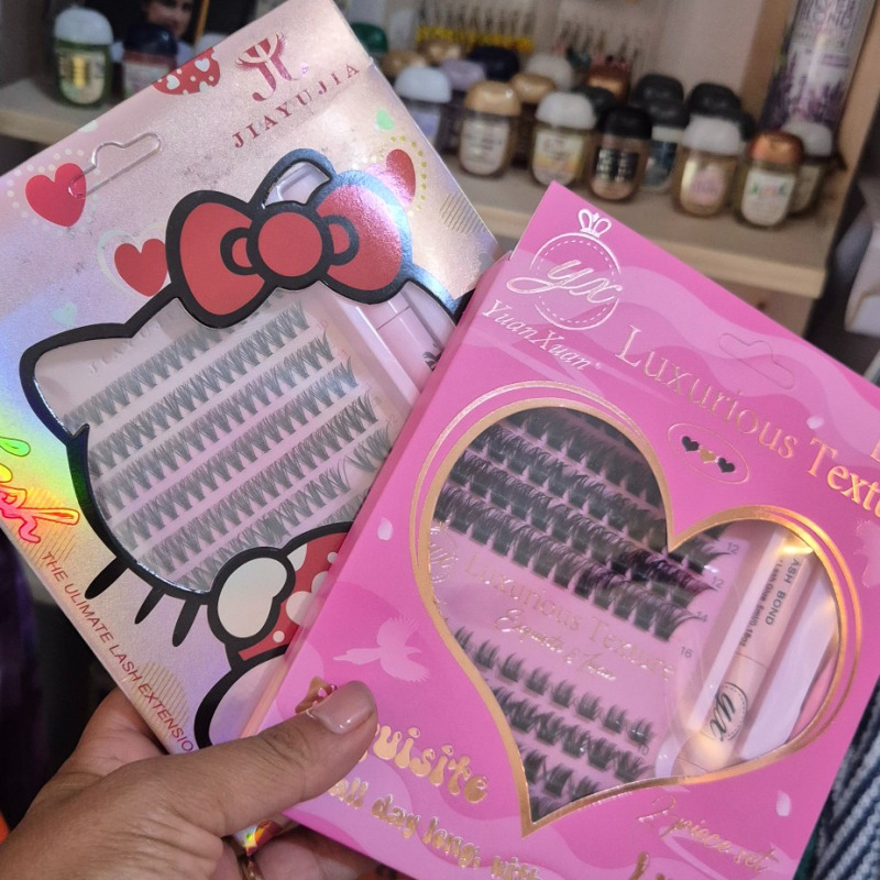 Pestañas rosa kity/ corazón