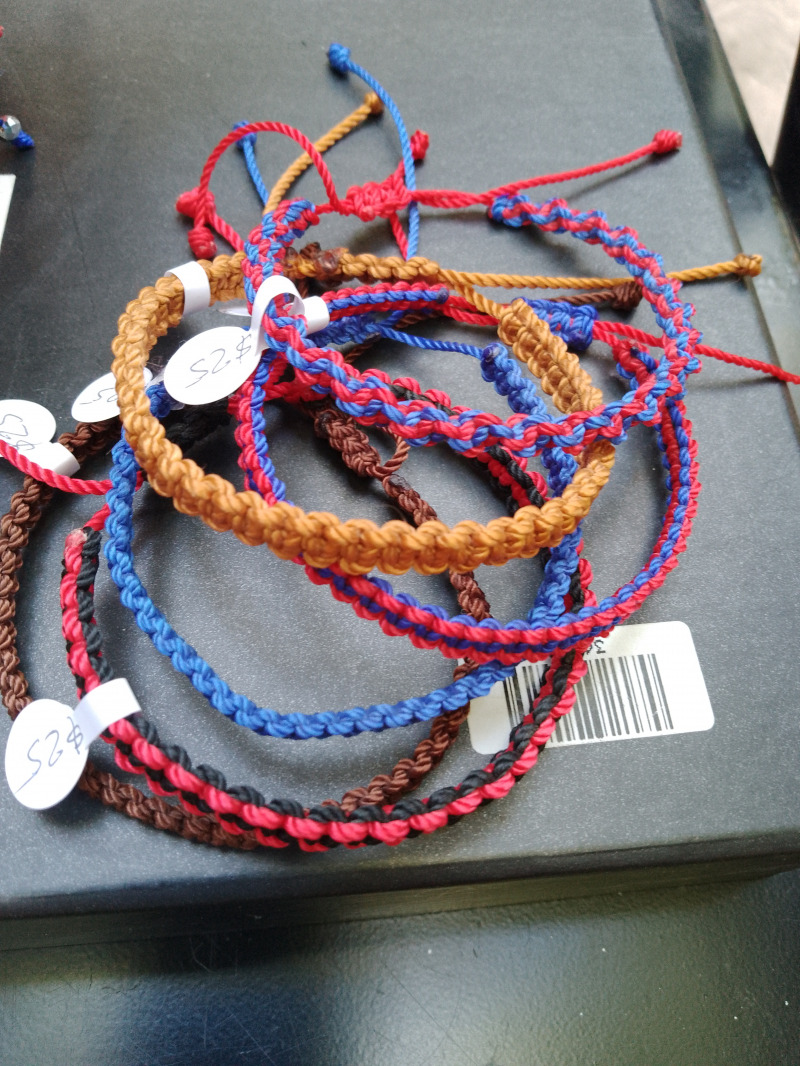 Pulseras Tejidas